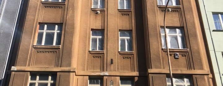 Ukázka realizace - Nátěr fasády bytového domu v Praze