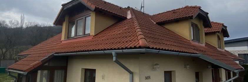 Ukázka realizace - Čištění střechy v Kopřivnici